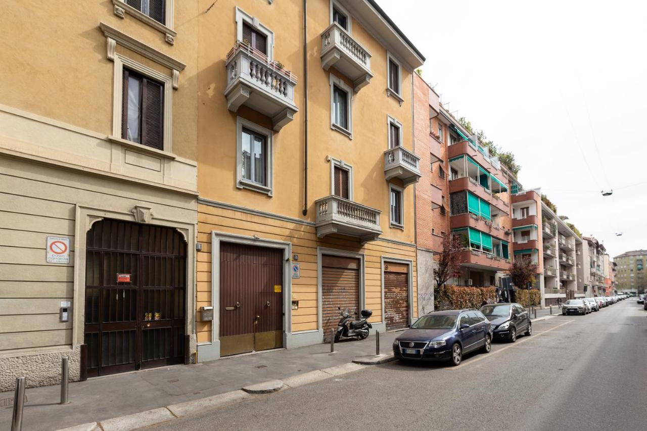 Cozy Apt With Balcony - Porta Romana District ミラノ エクステリア 写真