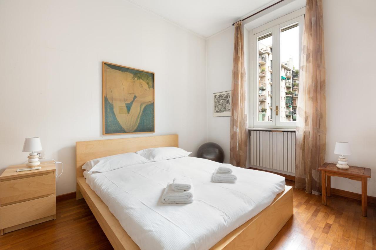 Cozy Apt With Balcony - Porta Romana District ミラノ エクステリア 写真